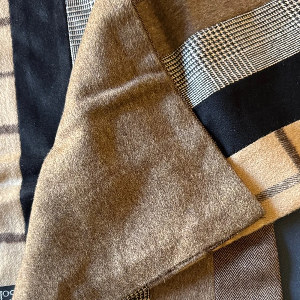 Jos A Bank unisex scarf bundle NWT